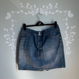 Point Zero Jeans Dark Wash Denim Mini Skirt in size US 13/14